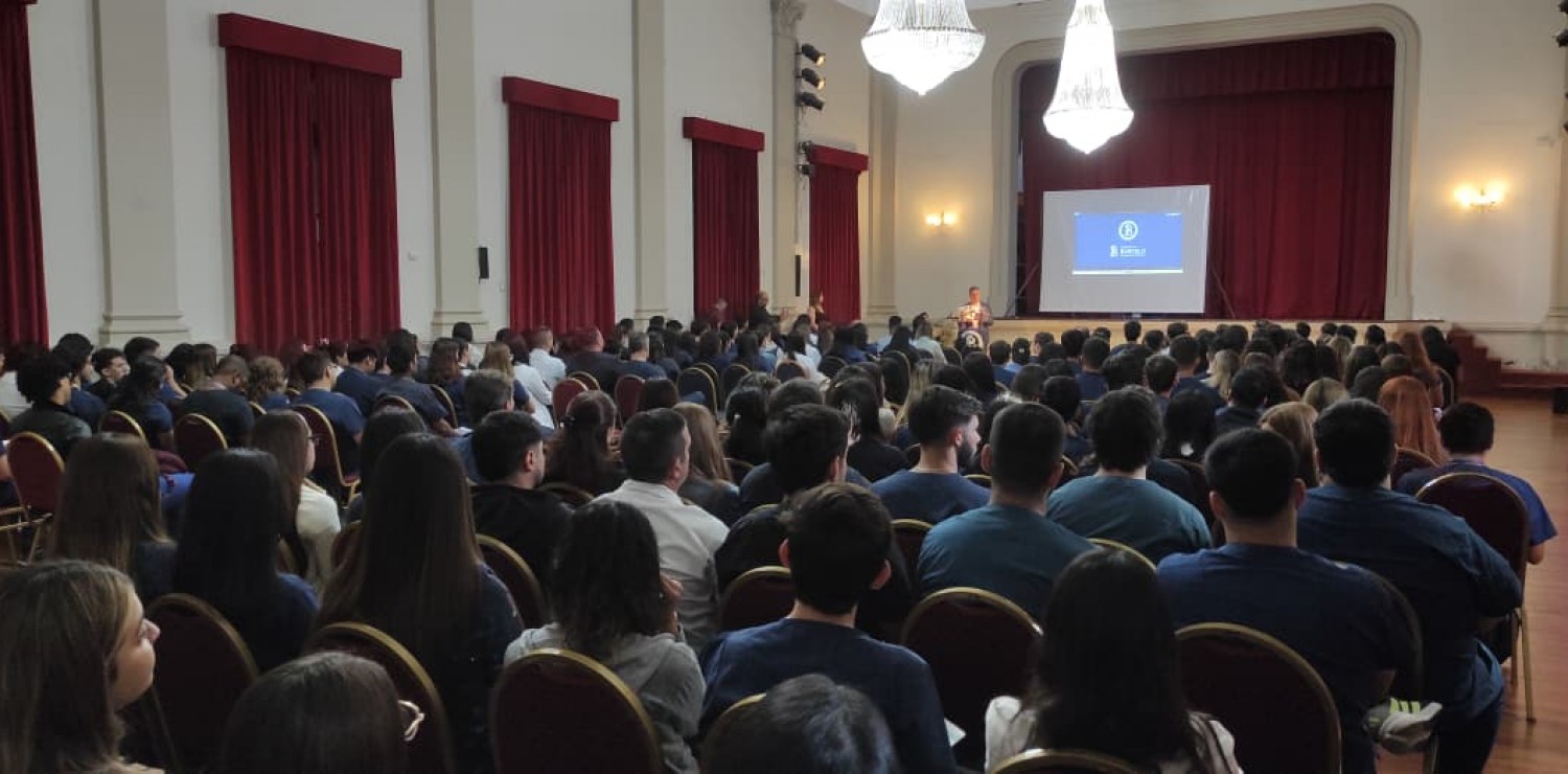Jornada de Residencias Médicas en La Rioja: formación y oportunidades para estudiantes de Medicina