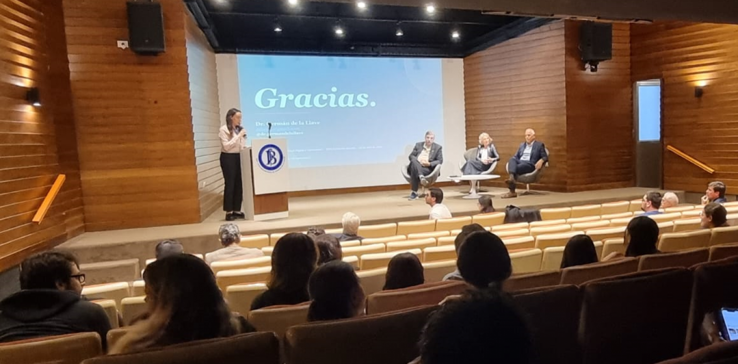 Salud Digital y Humanismo: El desafío de innovar sin perder la mirada humana